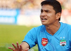 HLV Kiatisak: 'Thời gian tạm hoãn V.League giúp tôi hiểu cầu thủ HAGL hơn'