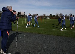 HLV Mourinho lại mỉa mai Tuchel