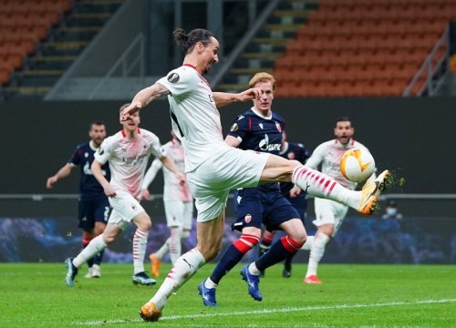 Ibrahimovic im tiếng, Milan hú vía vào vòng 1/8