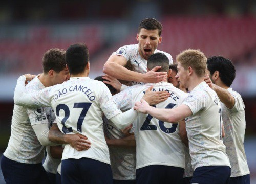 Man City trước cơ hội "cắt đuôi" hoàn toàn Man Utd