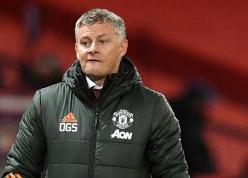 Phản ứng lạ của Solskjaer khi MU chạm trán AC Milan