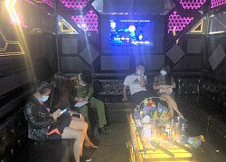 Quán karaoke mở cửa cho 27 khách hát bất chấp lệnh cấm