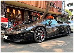 Siêu xe Lamborghini Huracan với "bộ cánh" hoa văn độc nhất Sài Gòn