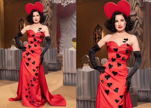 Vũ nữ thoát y Dita Von Teese vai trần gợi cảm, lấn át loạt chân dài đình đám