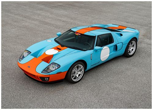 Đấu giá Ford GT Heritage Edition 2006 mới lăn bánh 4 km