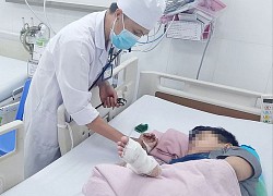 Mắc bệnh hiếm gặp, một bé trai 9 tuổi nguy kịch