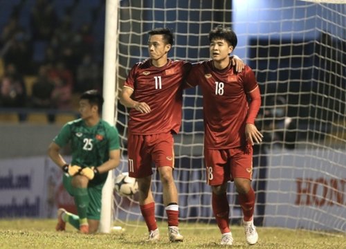 Vòng loại World Cup 2022: Cơ hội nào cho Văn Quyết?