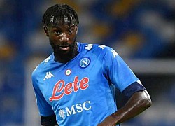 "Bom xịt" Chelsea ngỏ ý muốn ở lại Napoli lâu dài