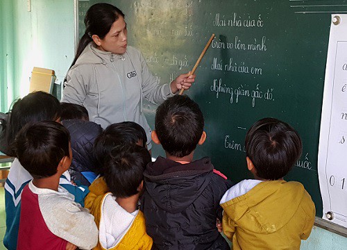 Cô giáo Ê Đê tâm huyết với học sinh vùng sâu