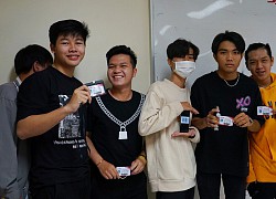 Điểm danh bằng mã vạch, trường học ở Sài Gòn khiến sinh viên khóc thét vì hết thói điểm danh hộ