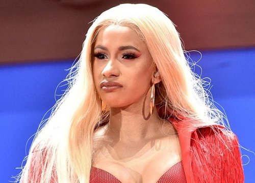 Eminem từ chối hợp tác với Cardi B? Không có gì bủa vây nữ rapper ngoài tin đồn