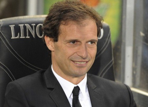 Massimiliano Allegri vẫn đợi Inter