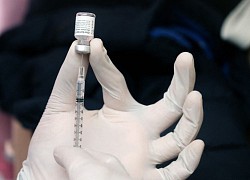 Mỹ nói vaccine Pfizer, Moderna đạt hiệu quả 90%