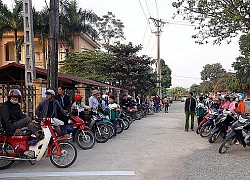 Vĩnh Phúc: "Xếp hàng đón con" nét đẹp văn hóa giao thông cổng trường Tiểu học Gia Khánh B