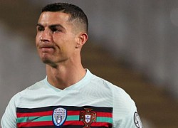 Ảnh bàn thắng bị tước của Ronaldo xuất hiện trong phòng thay đồ MU