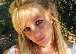 Britney Spears khóc hai tuần khi phim tài liệu về cô công chiếu