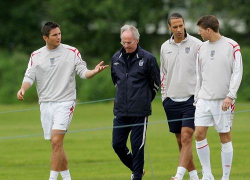 Ferdinand: "Nếu là HLV, tôi sẽ chọn Scholes và Lampard, loại Gerrard"