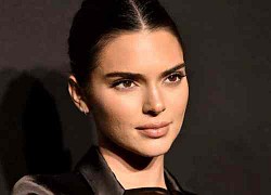 Hết bị doạ giết, Kendall Jenner còn bị kẻ lạ đột nhập nhà, tự lột sạch quần áo