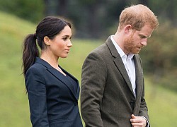 Bị đổ lỗi bôi nhọ Meghan, Nữ hoàng Anh họp khẩn và đưa ra thông báo mới nhất cho thấy cách xử lý đầy khéo léo của bà