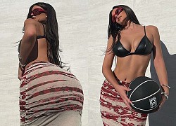 Kylie Jenner khoe body "xôi thịt", còn vượt mặt cô chị Kim Kardashian về độ khủng: Từ giờ hãy gọi là Kylie "siêu vòng 3"!