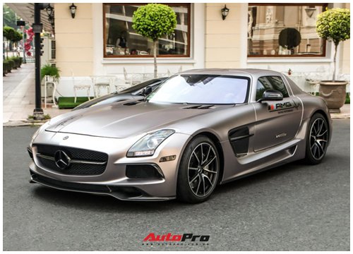 Cận cảnh siêu xe cánh chim Mercedes-AMG SLS vừa về Việt Nam, bộ tem Sport mind gây tranh cãi