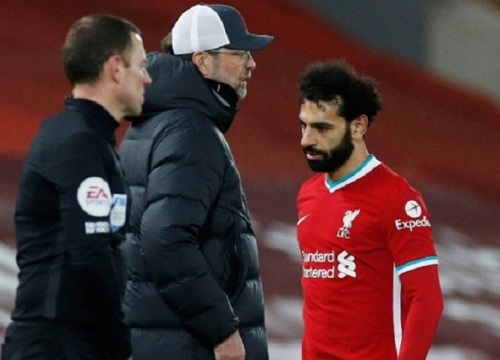 Salah khó chịu vì bị Klopp rút khỏi sân