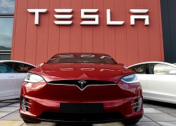 Tesla biến thành cơn ác mộng: Vốn hóa mất hơn 230 tỷ USD trong 4 tuần, cổ phiếu lao dốc khiến một loạt công ty 'ngã gục', các quỹ ETF rớt giá 'thảm'