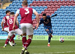 VAR gây tranh cãi trong trận Burnley 1-1 Arsenal