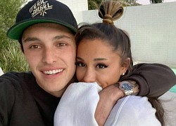 Ariana Grande tránh ống kính khi hẹn hò với bạn trai
