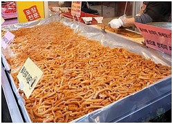 Bì lợn luộc xì dầu trên đường phố Hàn Quốc