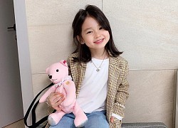 Cận cảnh nhan sắc &#8220;cực phẩm&#8221; và thần thái sang chảnh ngút ngàn của bé gái khiến dân tình phát sốt, nhưng nhan sắc người mẹ mới là lý do gây bất ngờ