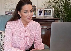 Công nương Kate diện áo blouse trẻ trung chưa từng thấy, vẫn tỏa sáng rực rỡ mặc sóng gió mà vợ chồng Meghan Harry vừa gieo