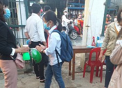 Đồng Tháp: Học sinh khu vực biên giới yên tâm trở lại trường