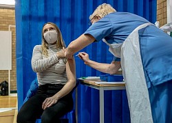 Nga bị tố làm giảm niềm tin vào vaccine Mỹ