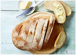 Sững sờ trước 5 ổ bánh mì có giá đắt "cắt cổ"