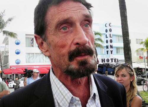 Triệu phú một thời John McAfee bị cáo buộc lừa đảo bơm thổi tiền ảo