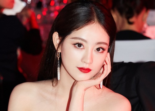 'Chu Chỉ Nhược' Chúc Tự Đan bị công ty bỏ rơi