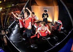 Không chỉ là giải Esports hàng đầu Việt Nam, Liên Quân Mobile còn là cuộc chiến spotlight với nhiều cái tên hot chẳng kém celeb