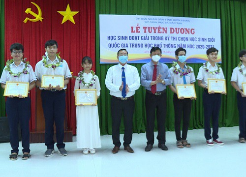 Kiên Giang tuyên dương, thưởng "khủng" cho học sinh giỏi quốc gia THPT