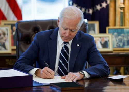 Ông Biden chỉ trích chính quyền Trump, đặt mục tiêu chống dịch tiếp theo