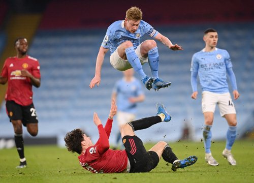 Thất bại ở Derby Manchester không thể cản bước Man City nhưng là lời cảnh báo cho Pep Guardiola