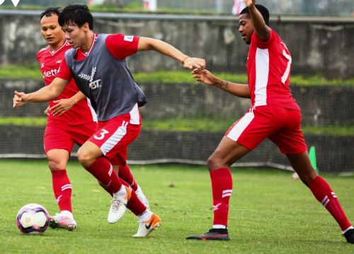 Viettel FC đón "cầu thủ thứ 12" ngày V-League 2021 trở lại