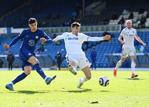 Chelsea "méo mặt" nhận một điểm trên sân Leeds