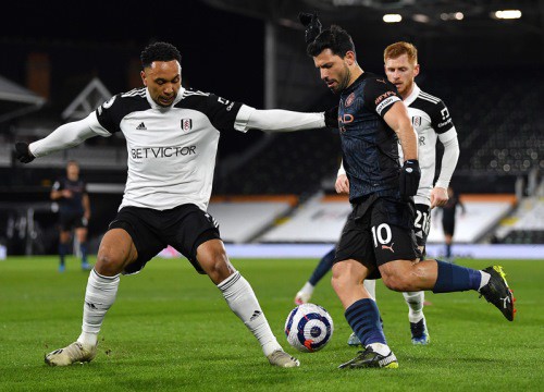 Đè bẹp Fulham, Man City bỏ cách MU 17 điểm