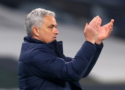 Mourinho mỉa mai vị trí thứ 10 của Arsenal