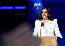 Những bộ đồ của bà Kamala Harris không đơn thuần là thời trang