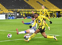 Thần đồng 16 tuổi solo ghi bàn cho Dortmund