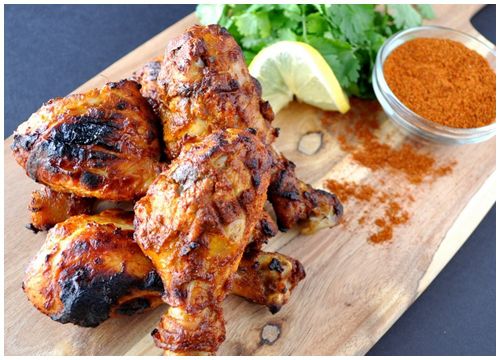 Thưởng thức món gà nướng lò đất tandoori trứ danh của Ấn Độ