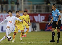 V.League đá gấp, thầy Park lo...