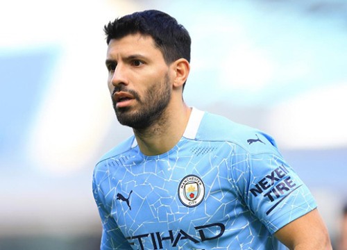 Aguero: "Các cầu thủ Man City không chịu chuyền bóng cho tôi"